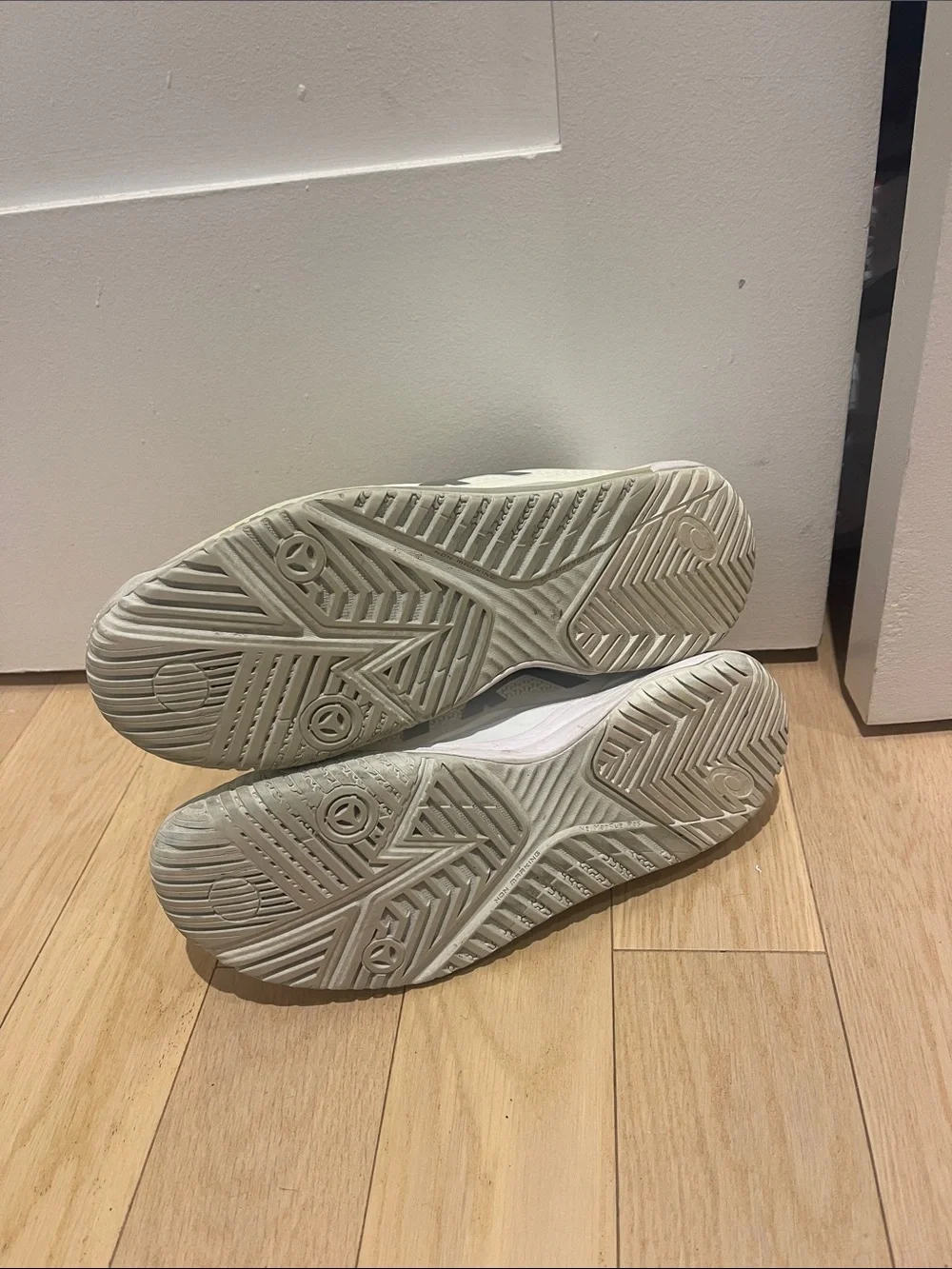Asics reposhing this