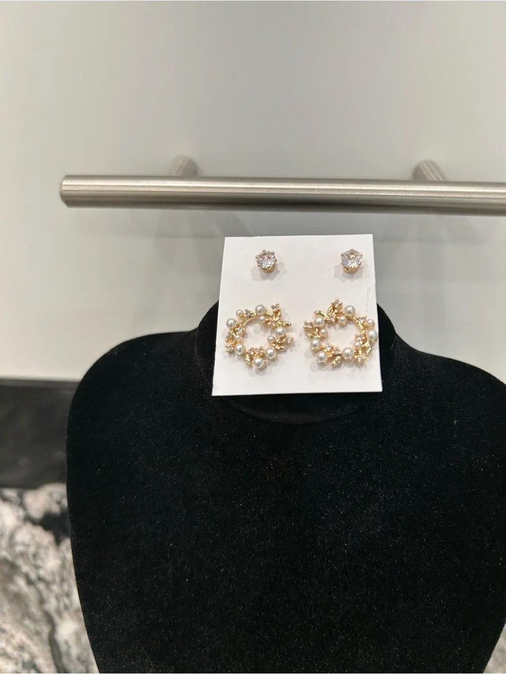 N/A accented stud earrings