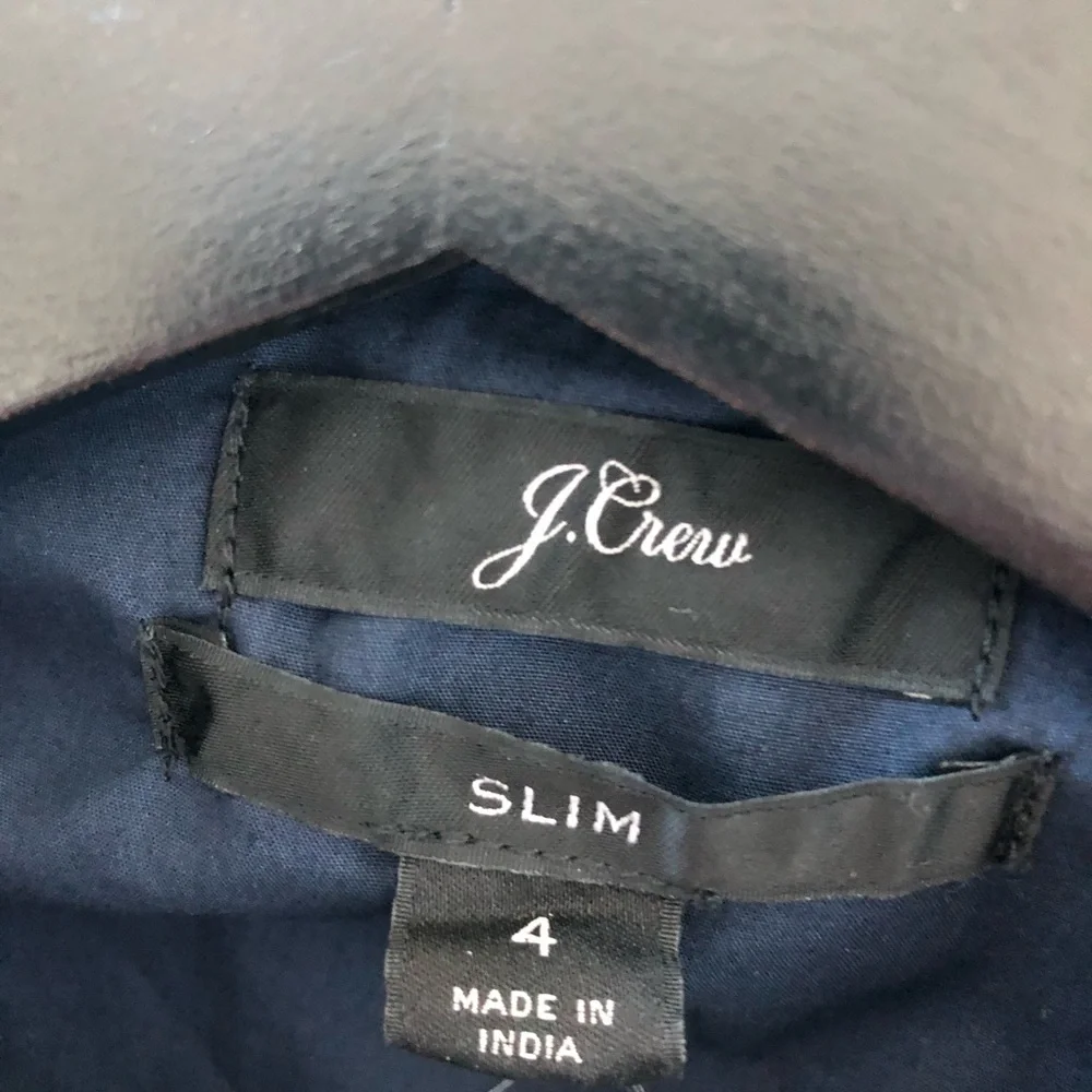 J. Crew 🌹please review