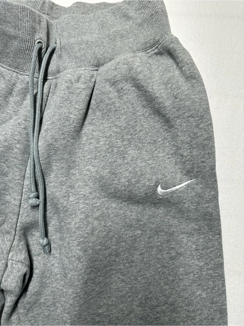 Nike knit swoosh hip