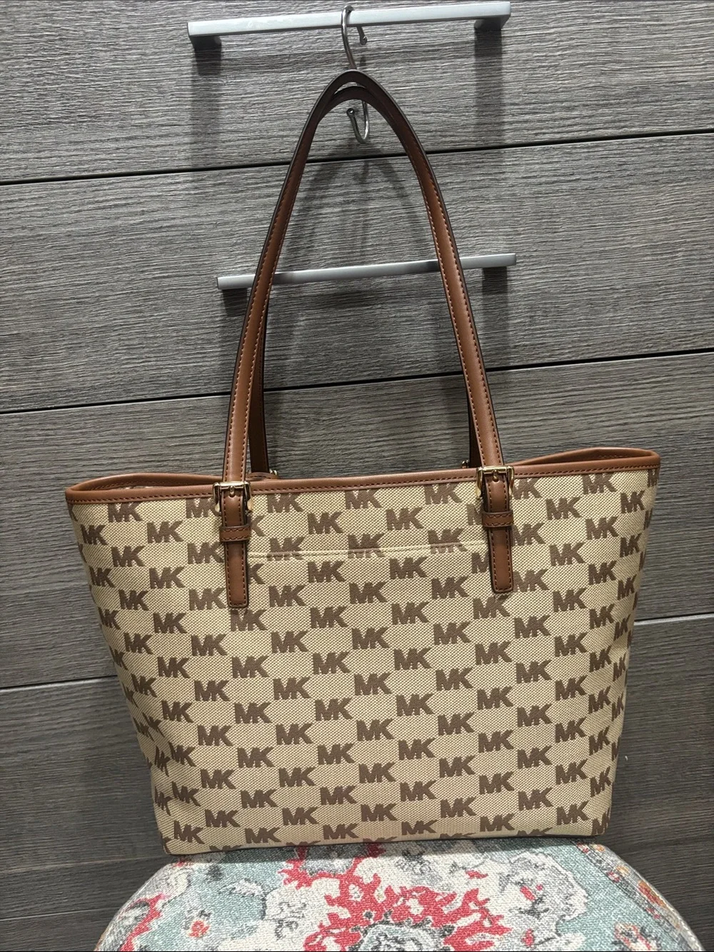 NWT Michael Kors Jet Set Logo Jacquard Tote Bag