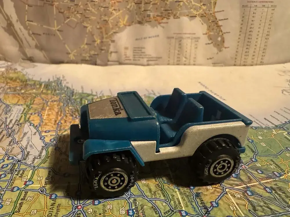 VINTAGE 1979 Tonka Jeep Mini Toy Vehicle Blue and White