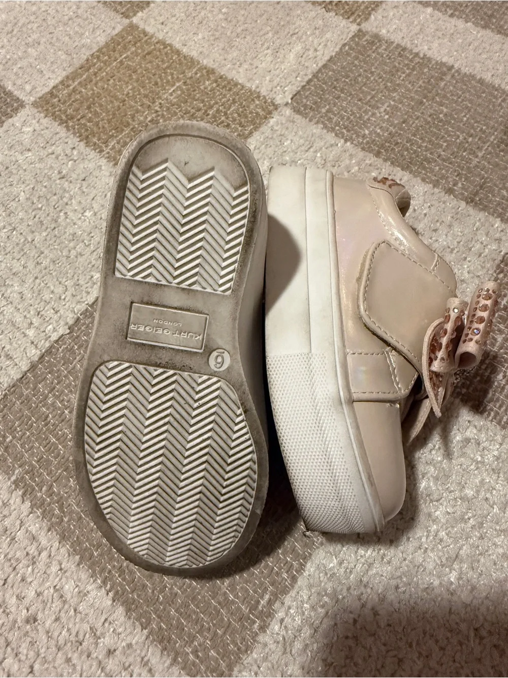 Kurt Geiger sparkling bow