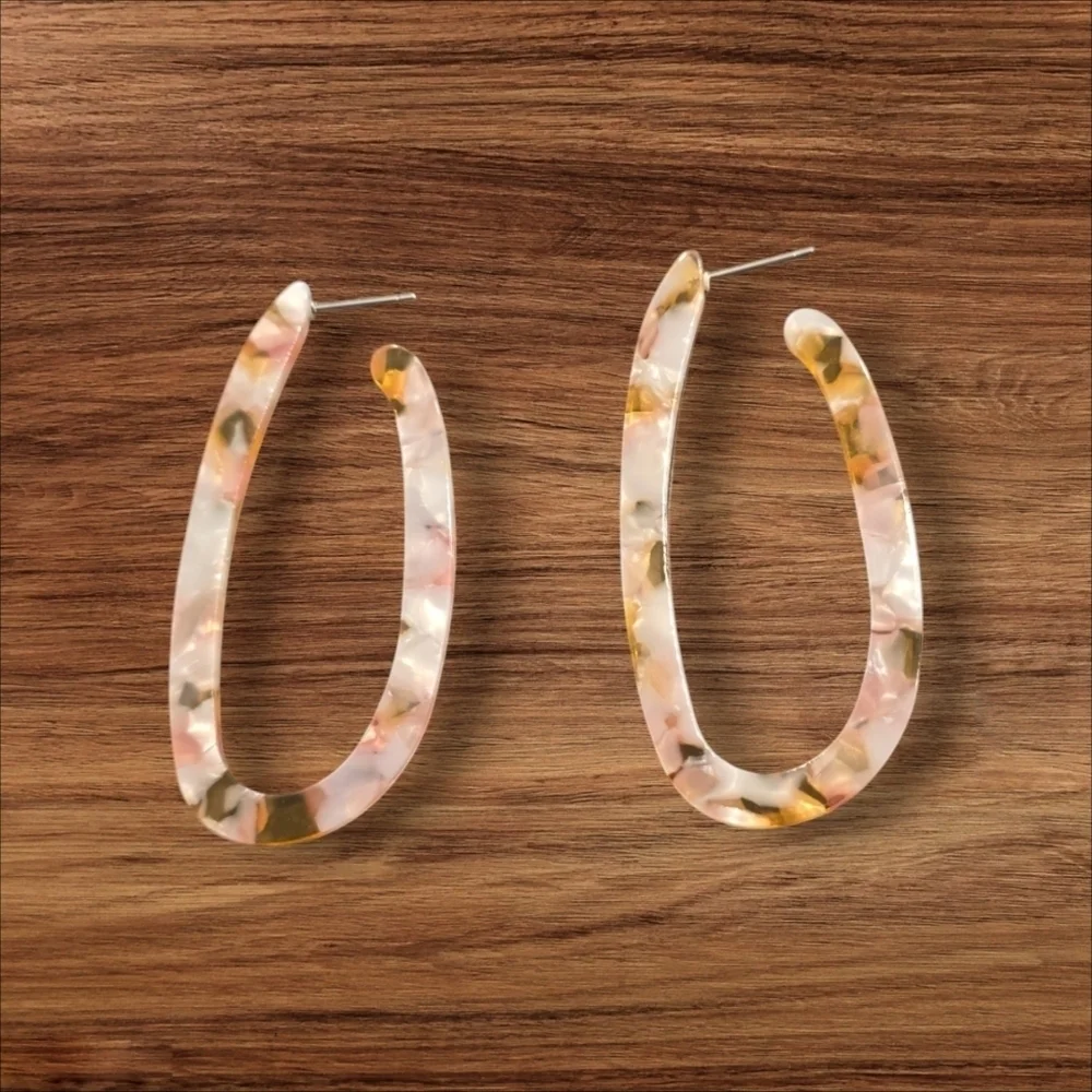 Blossom Boutique material lighter be