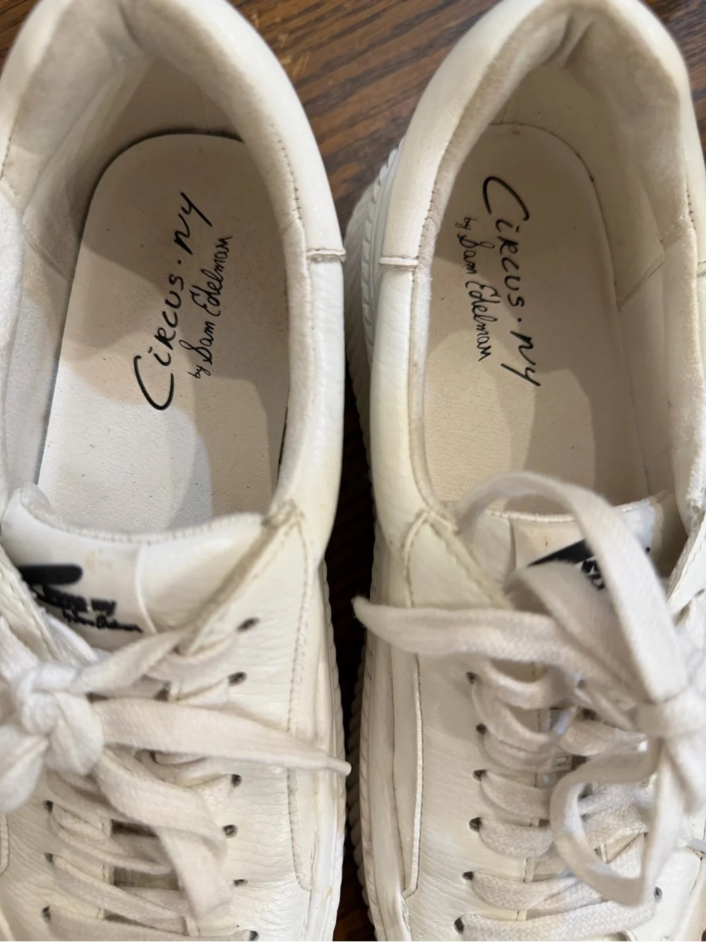 Circus Ny classic white