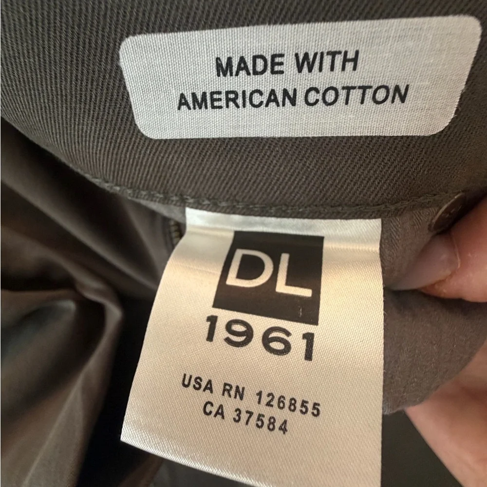 DL1961 dark green