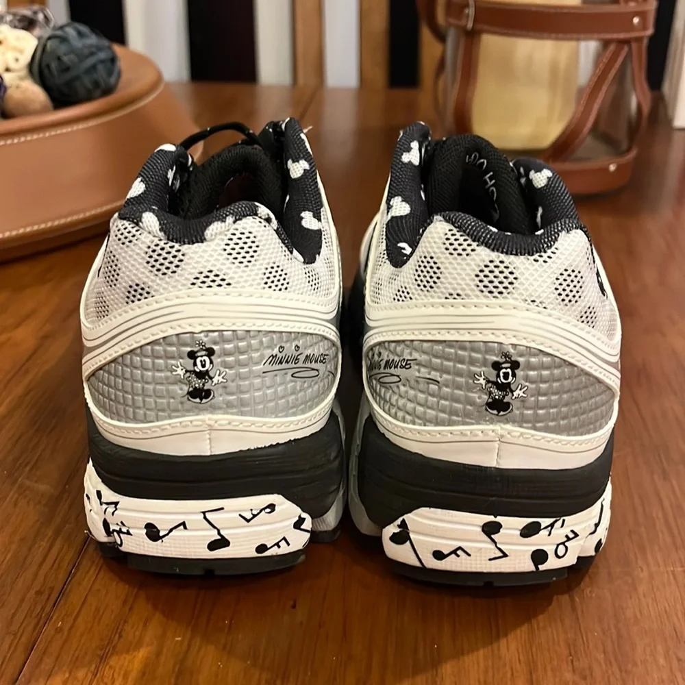 New Balance brand new