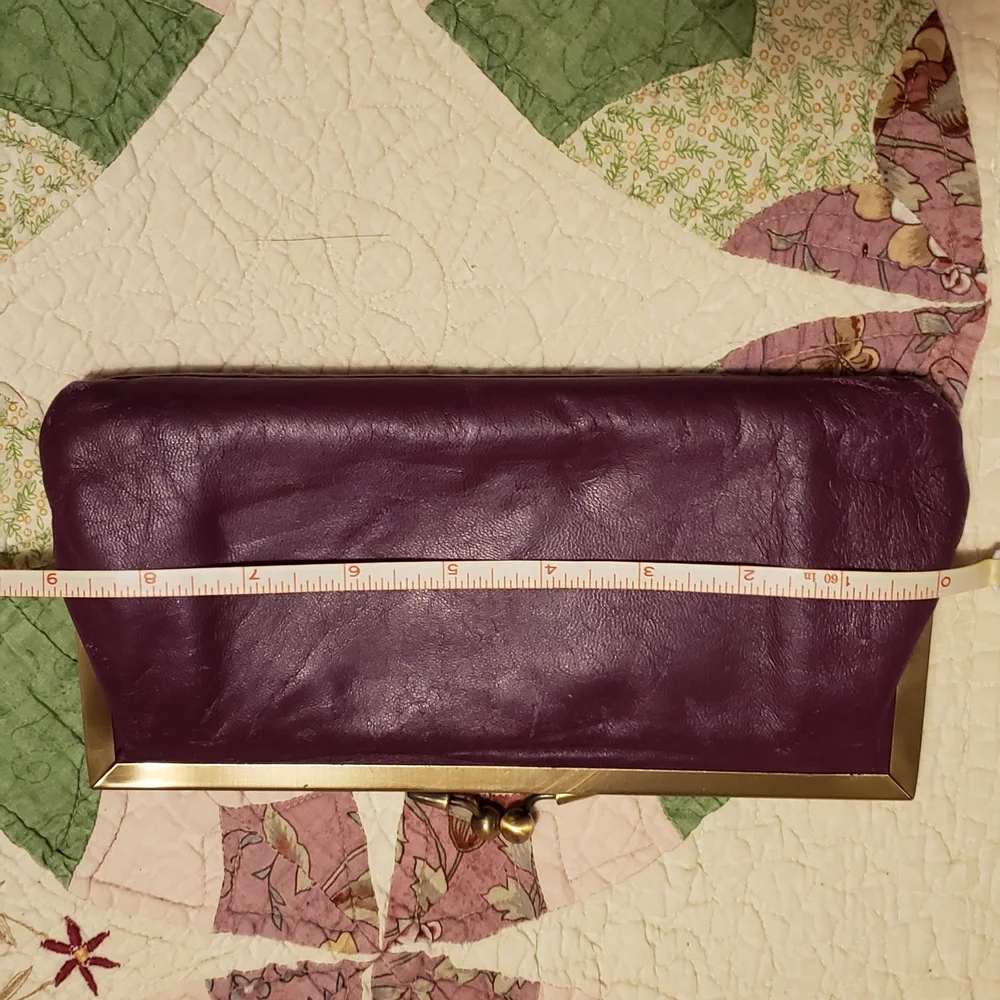 Source‎ Unknown Deep Purple Clutch