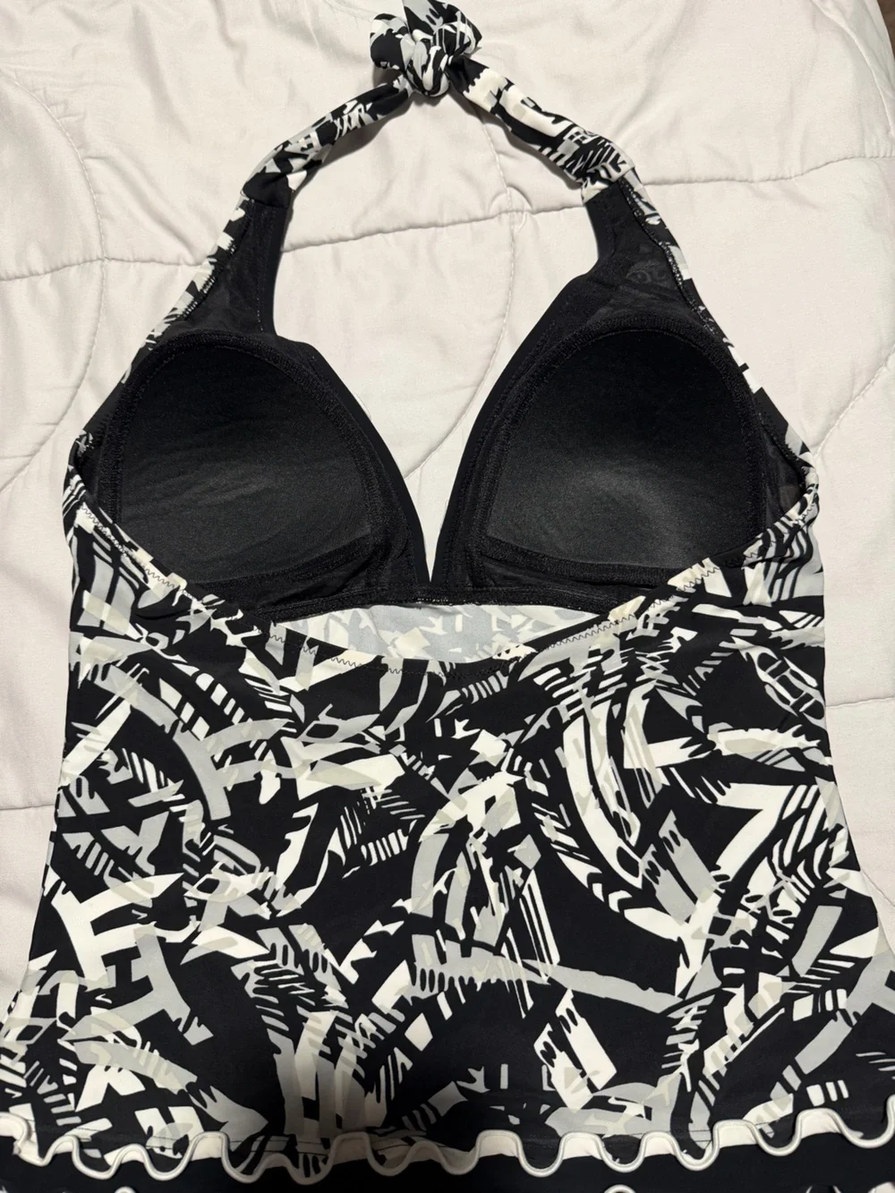 Black and White Abstract Pattern Tank Top
