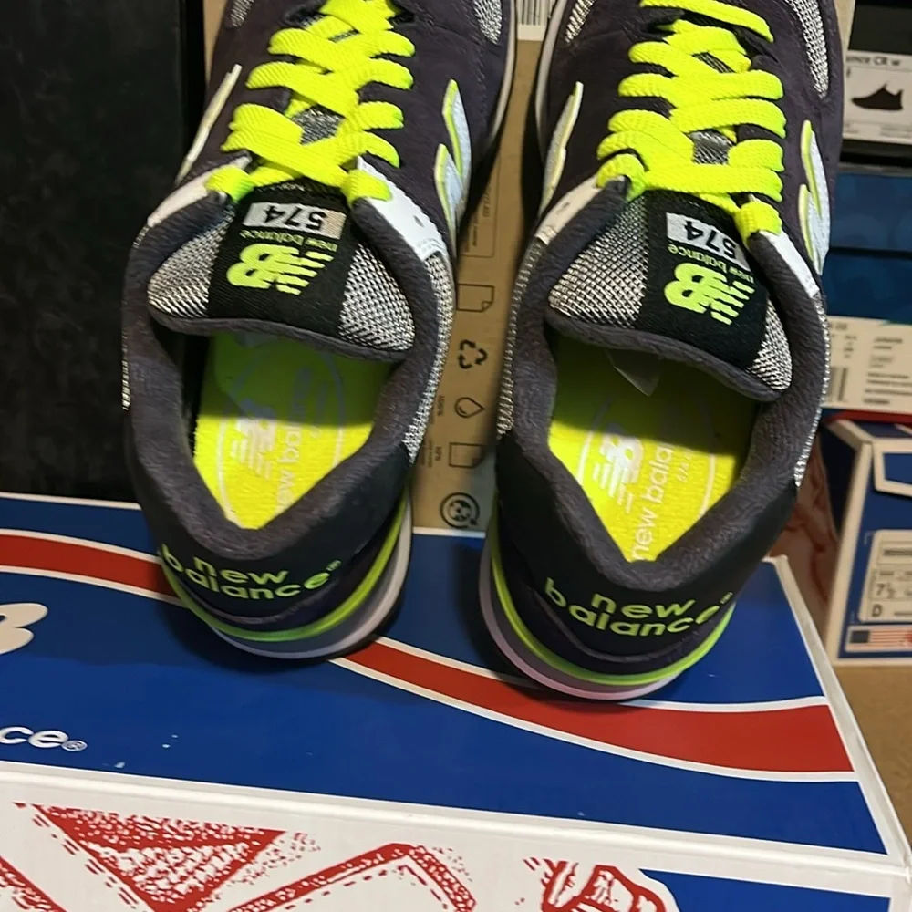 New Balance new box