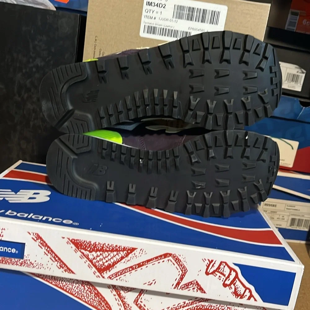 New Balance new box