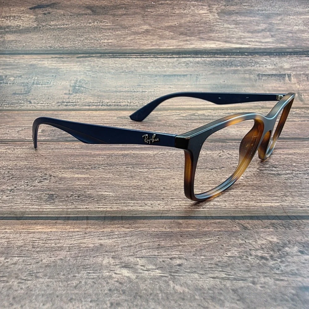 Ray-Ban some light