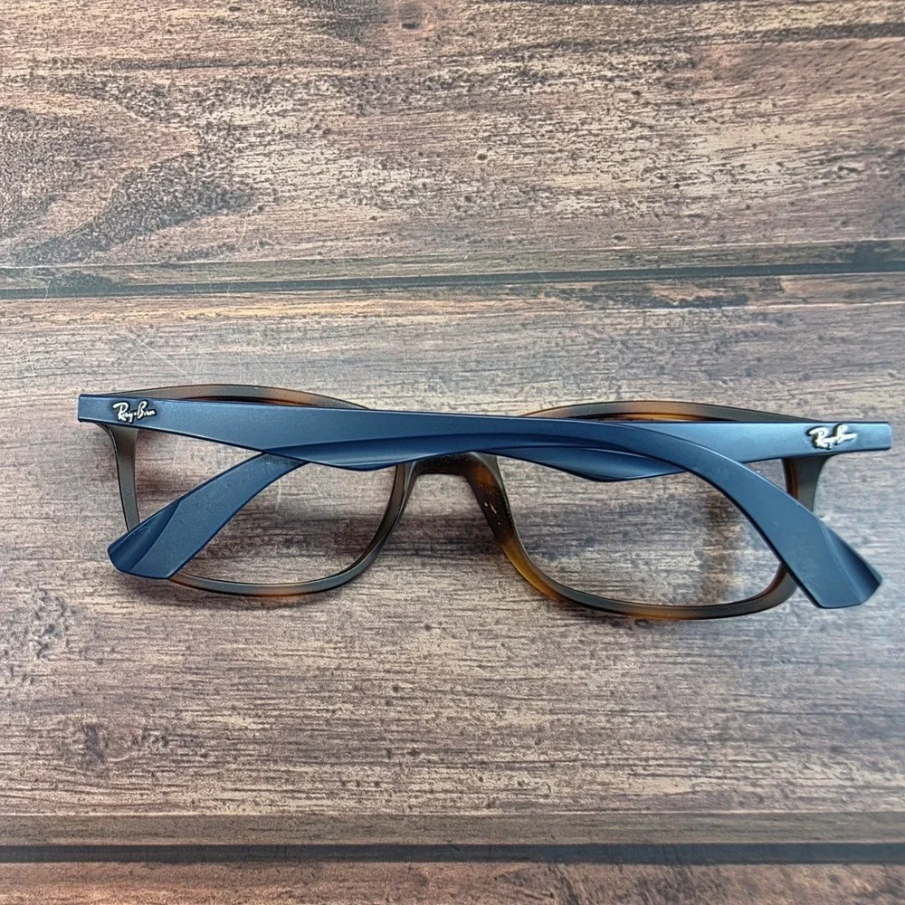 Ray-Ban some light