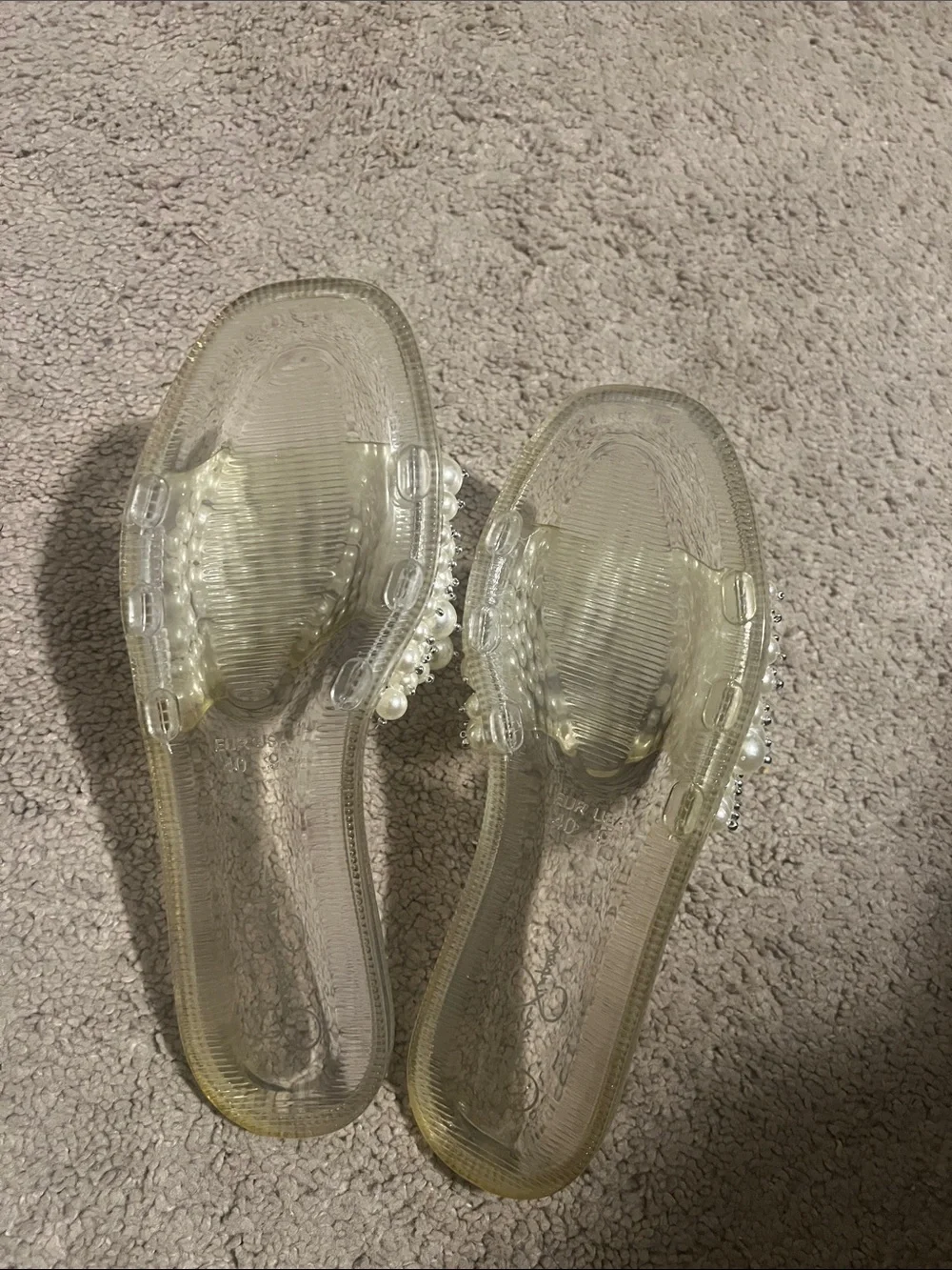 Jessica Simpson elegant slide