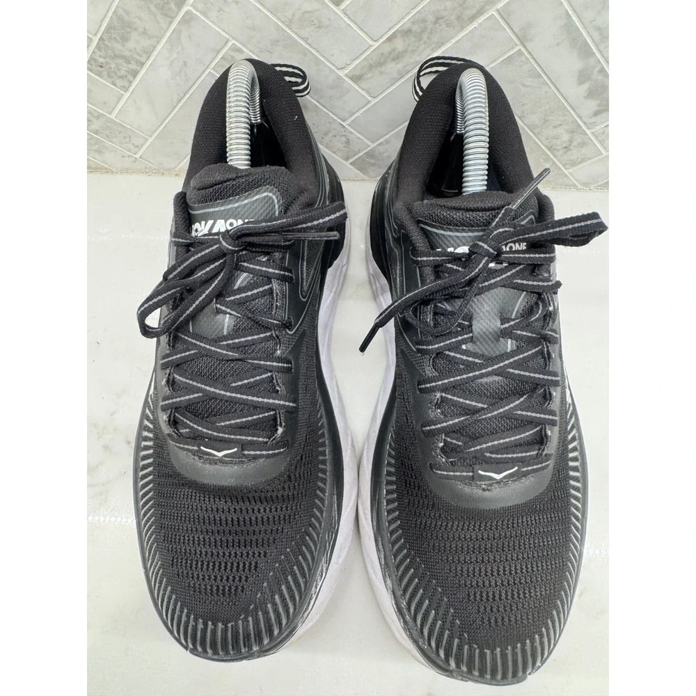 Hoka One One hoka one