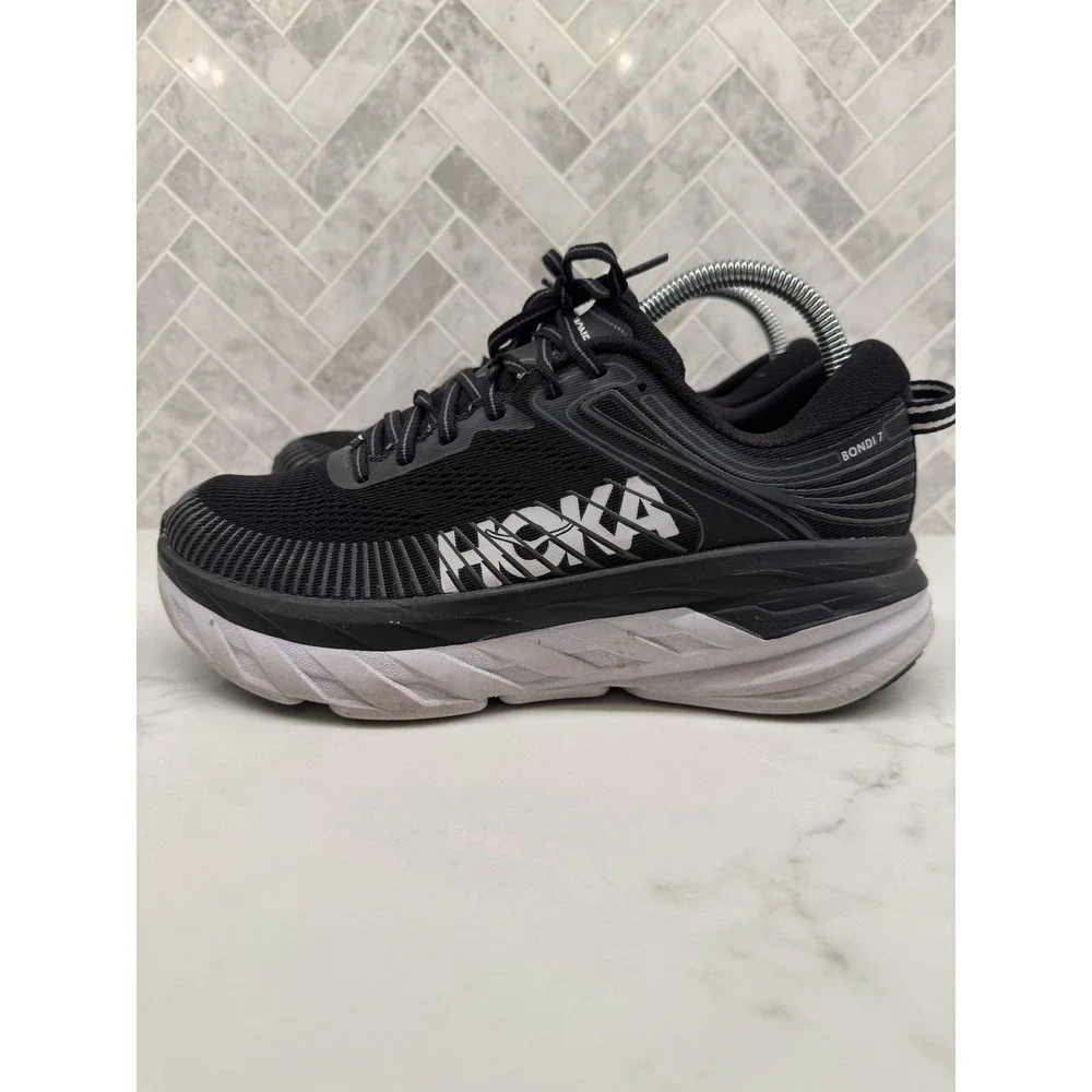 Hoka One One hoka one