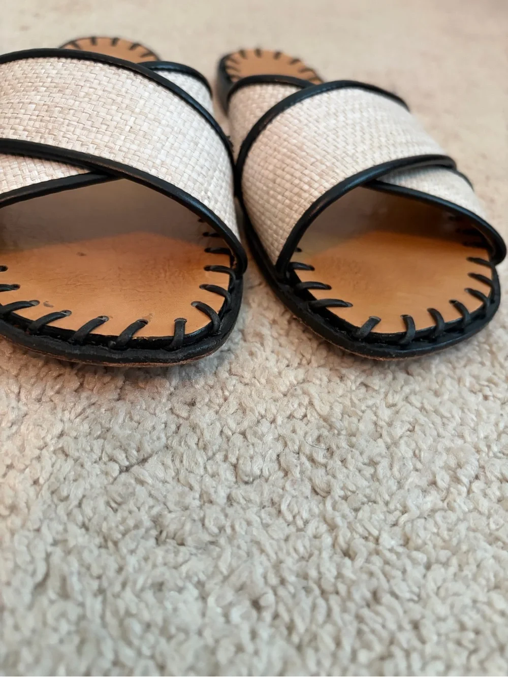 SCHUTZ step into
