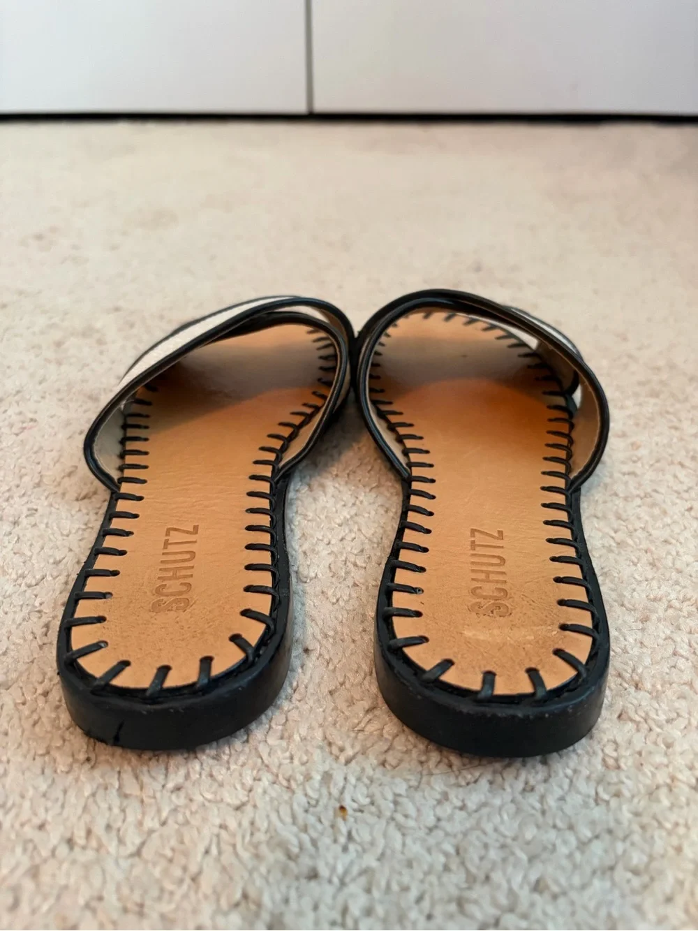 SCHUTZ step into