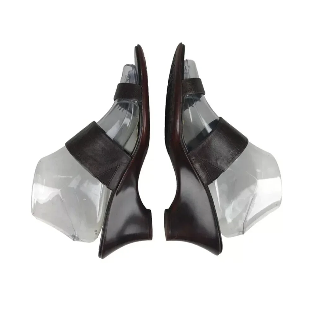 Liz Claiborne liz claiborne