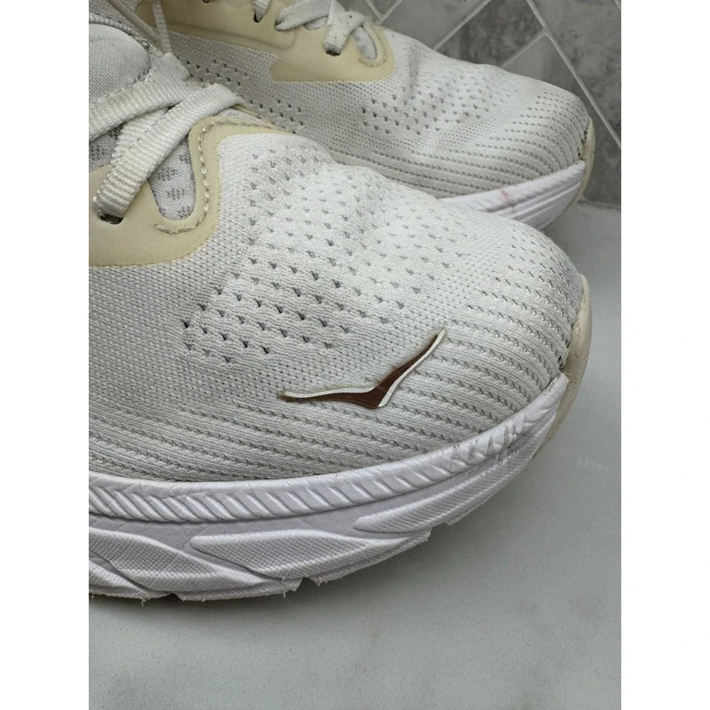Hoka One One my thank running