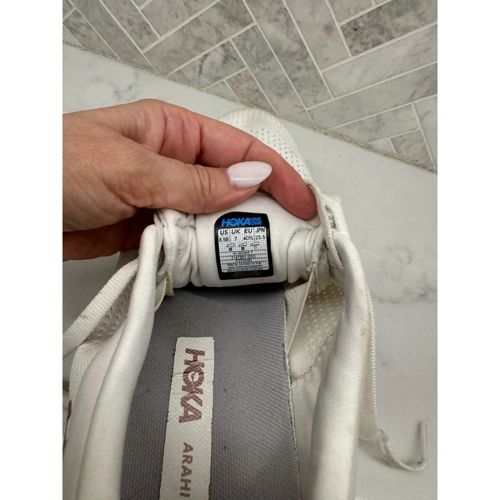 Hoka One One thank hoka white