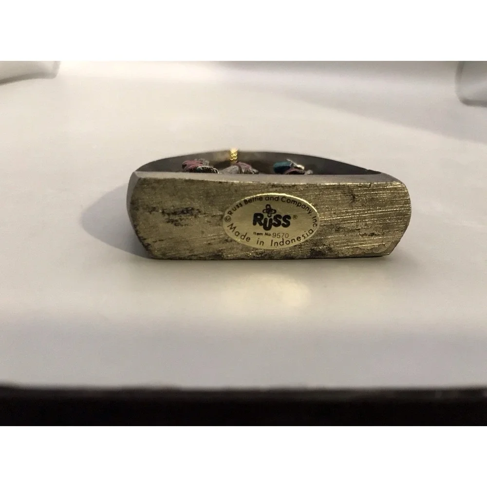 L.E.D. led battery