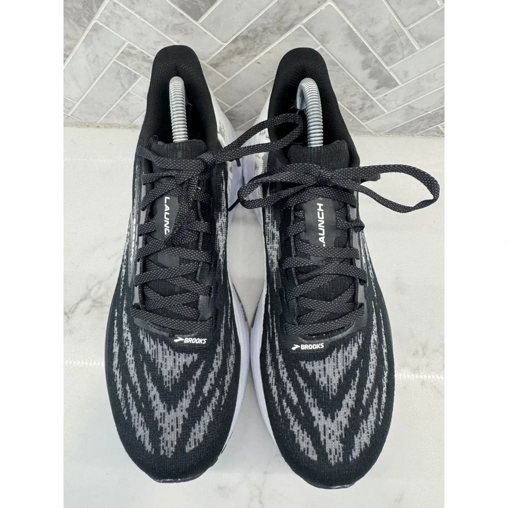 Brooks Launch 11 Running Shoes Mens Size 8.5 D 8.5D Black White Sneakers Mesh