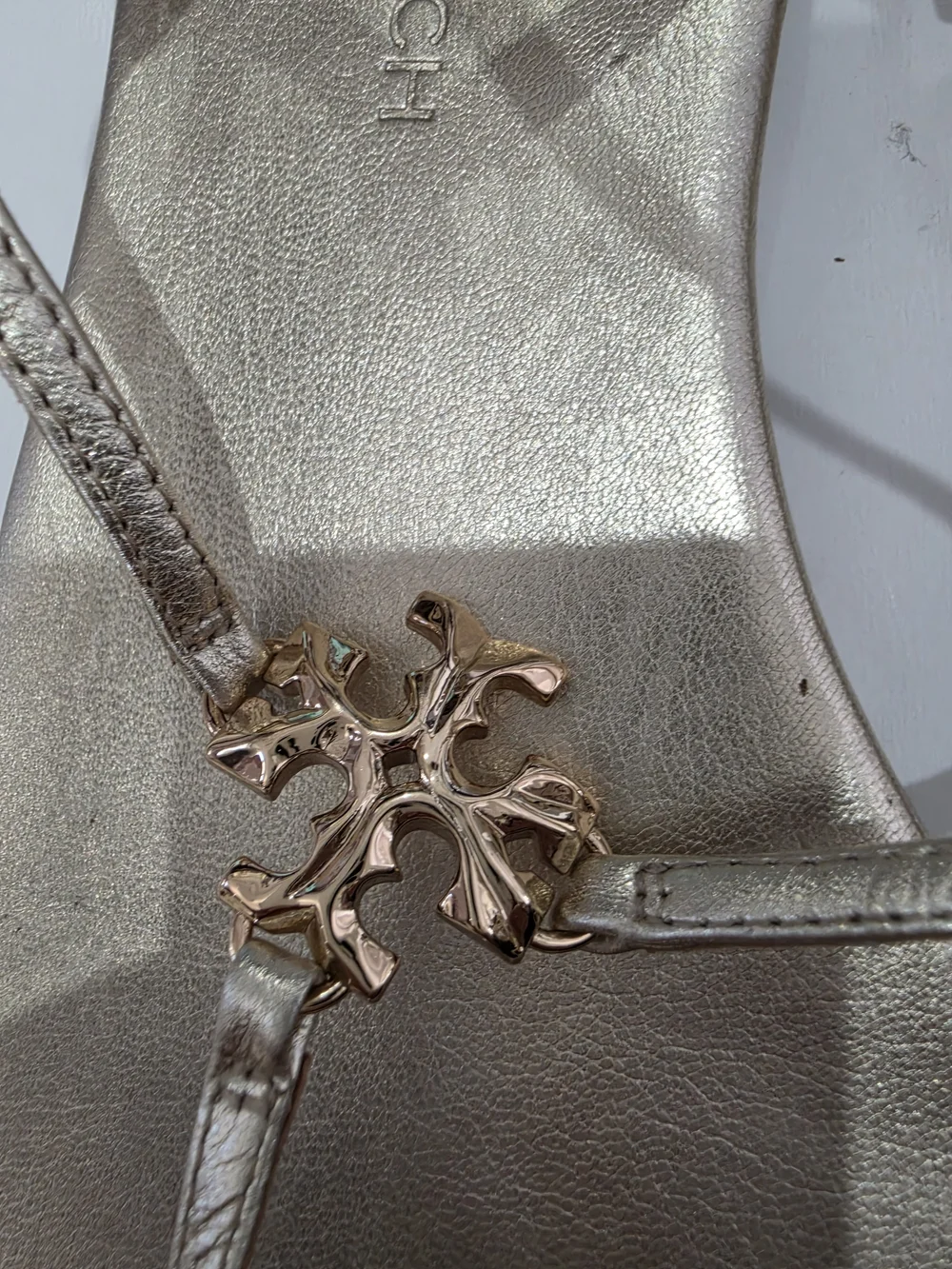 Tory Burch Metallic Gold T-Strap Sandals Size 11