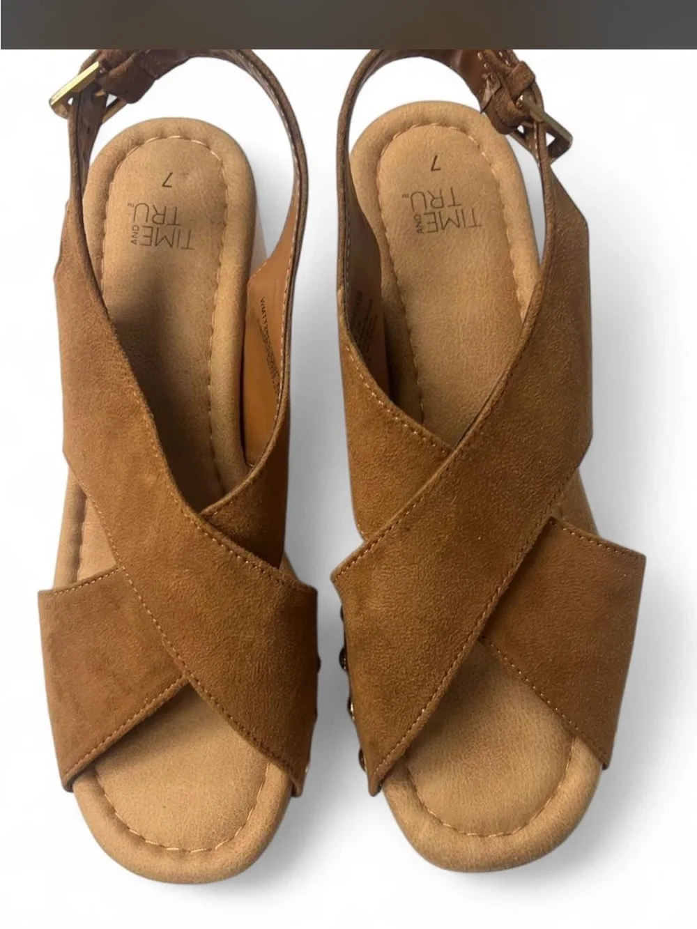 Time and Tru Women's Brown Crisscross Suede Slingback Sandals