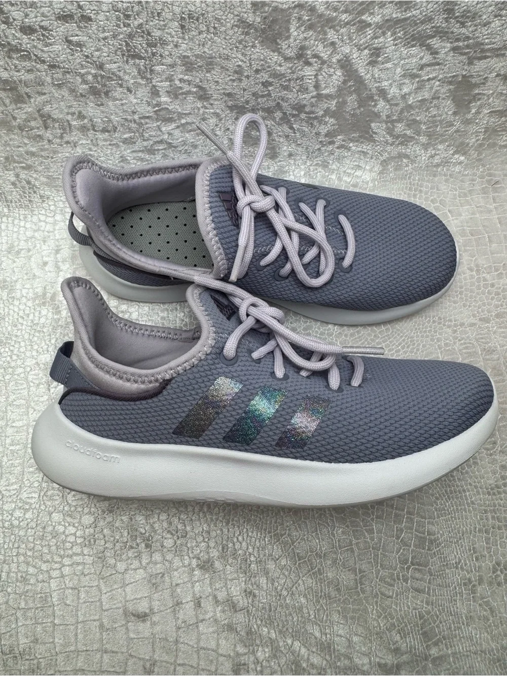 adidas see toe