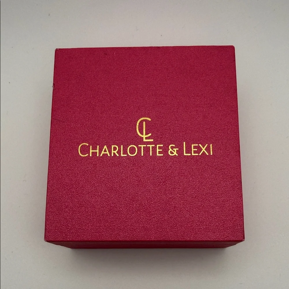 Charlotte & Lexi elegant versatile