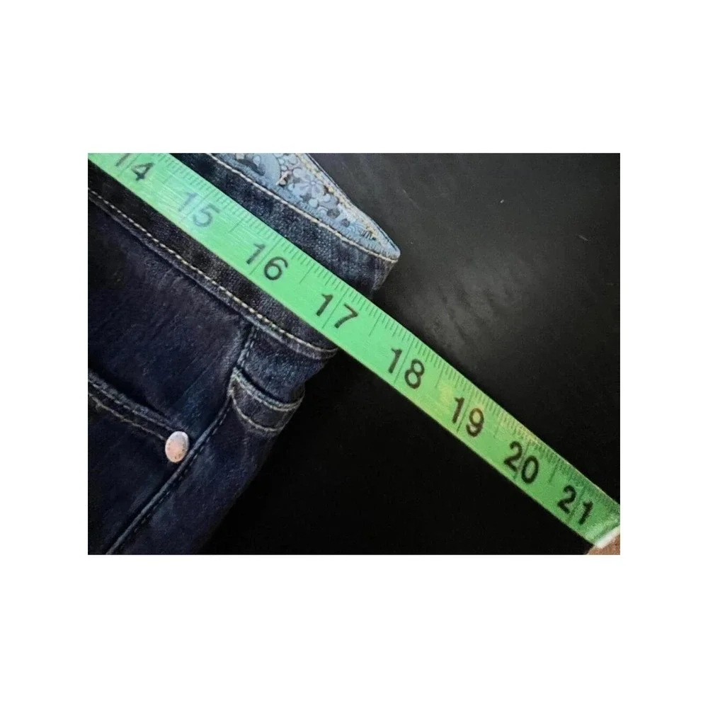 Paige Premium Denim closure wash