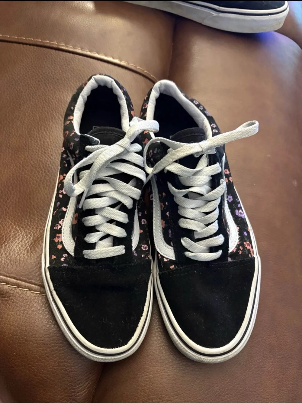 Vans low top