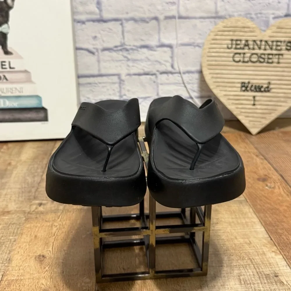 CROCS woman sandals