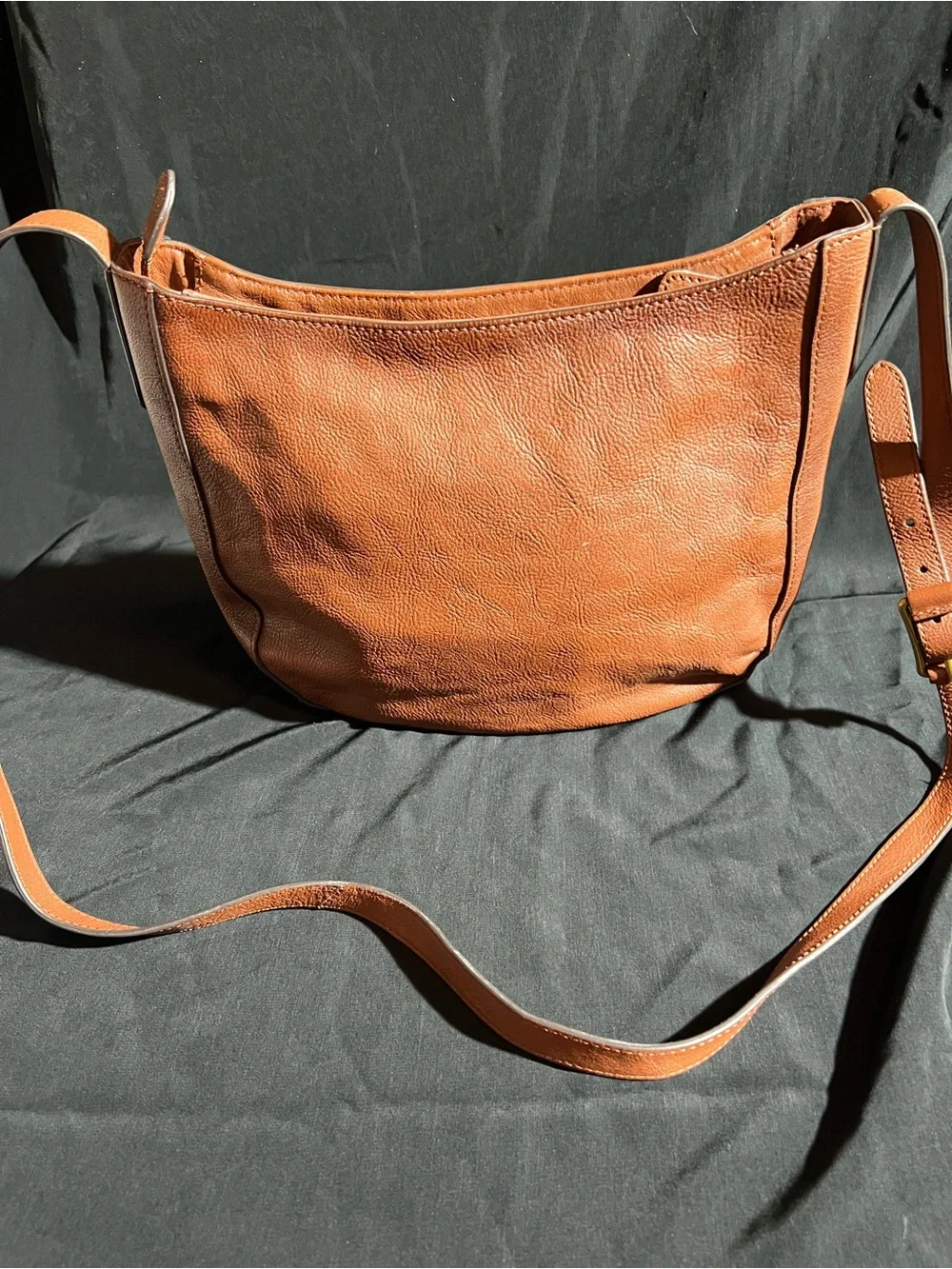 FRYE Saddle Leather Shoulder Bag in Cognac Brown