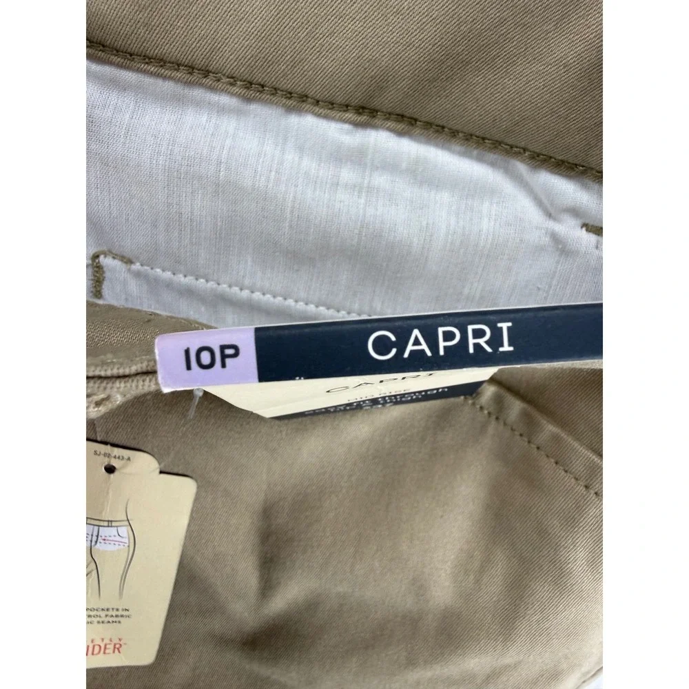 St. John's Bay Capri Pants Womens 10P Petite Tan‎ Khaki Mid Rise NWT