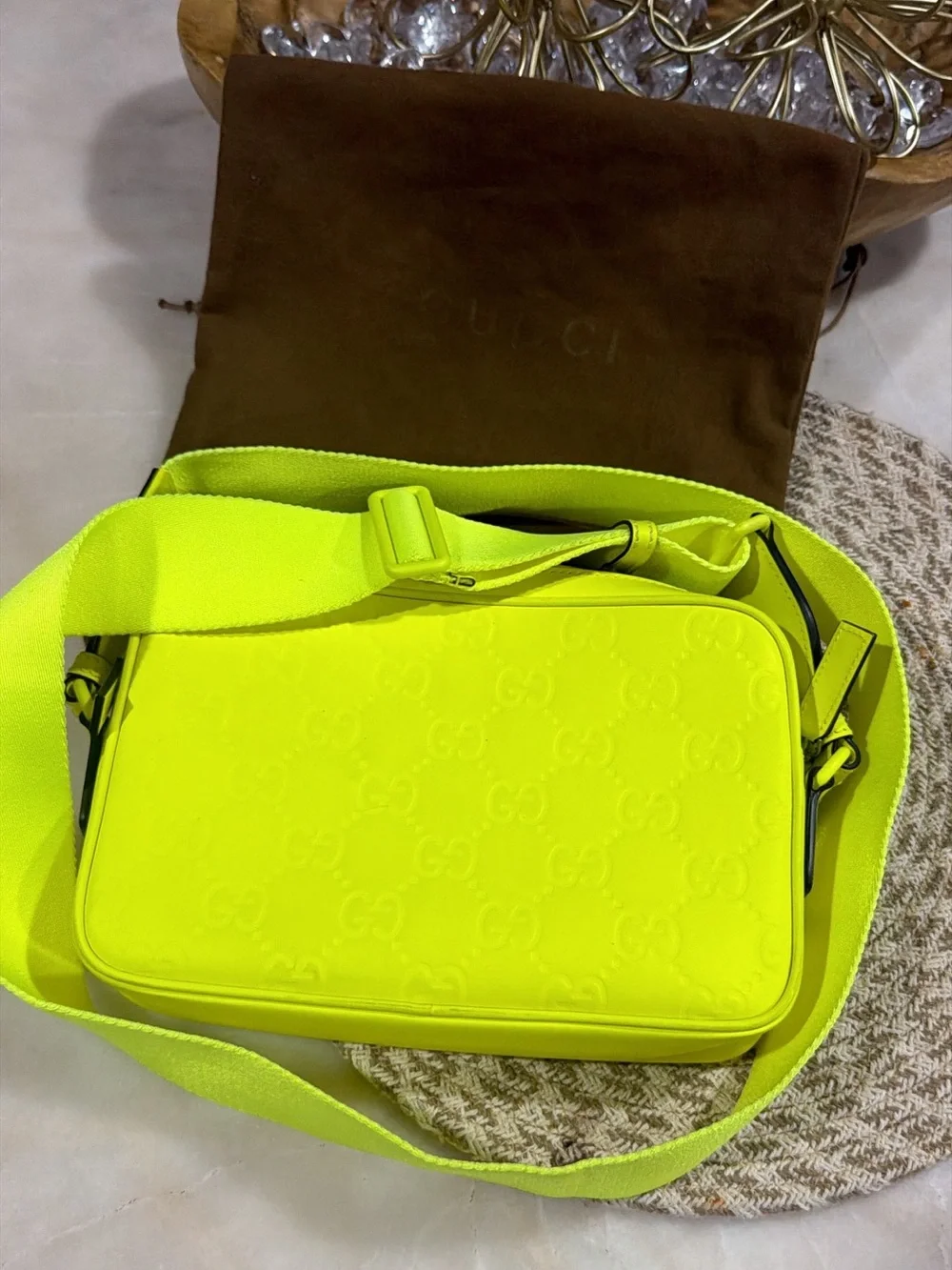 Gucci keeps zip