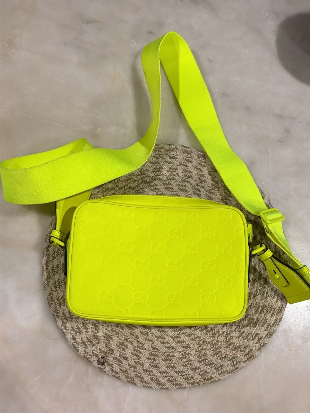 Gucci essentials design