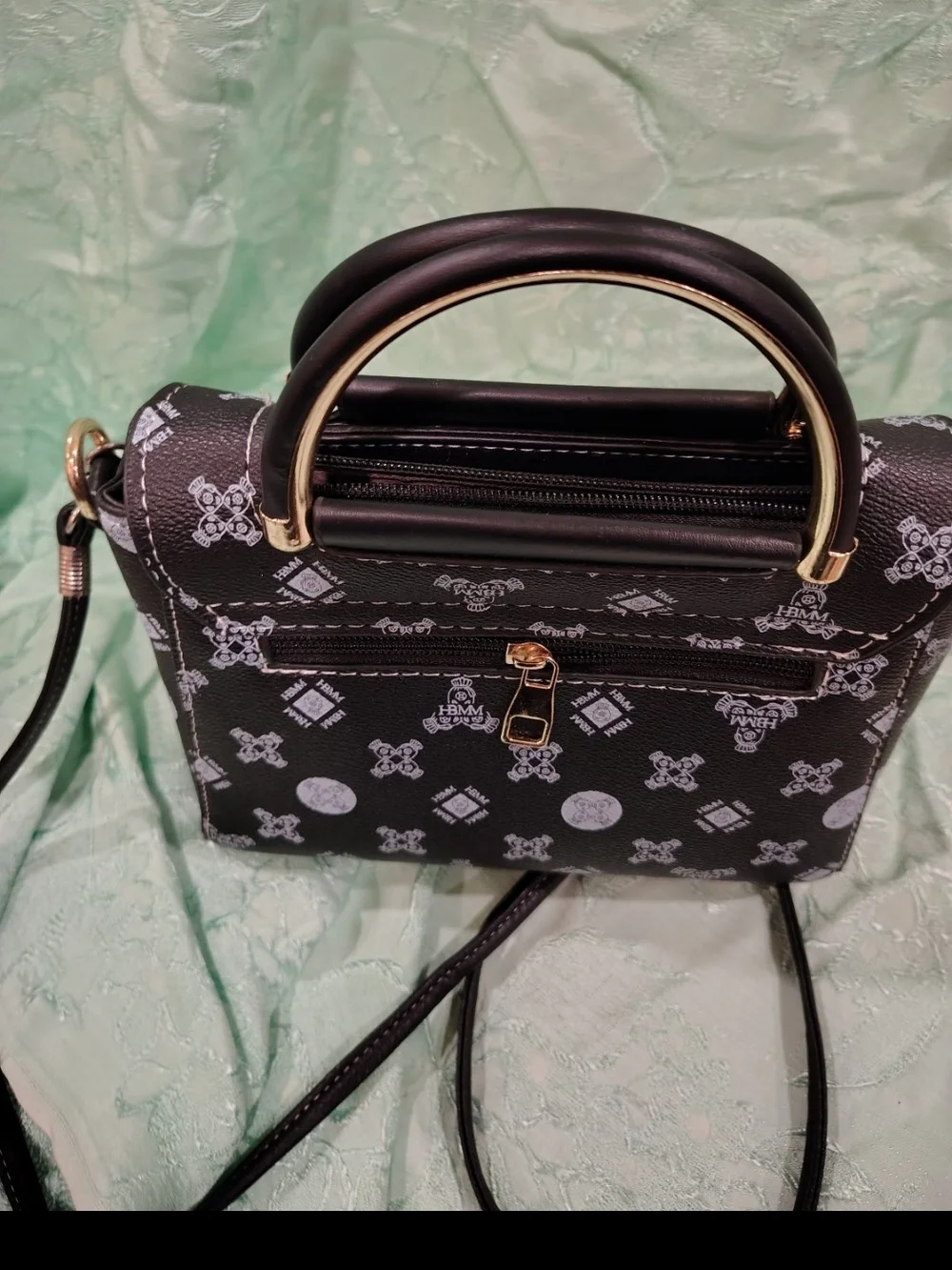 N/A stylish black