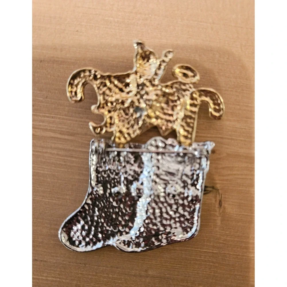 Vintage Christmas Brooch Holiday‎ Stocking Gifts Santa Boot Rhinestone Pin