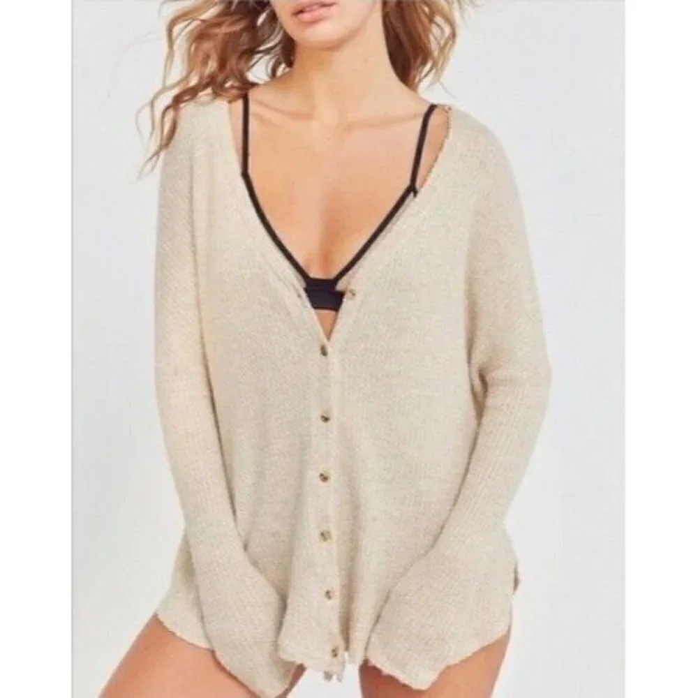 Urban Outfitters UO Out From Under Beige Jojo Button Down Thermal Long‎ Sleeve S