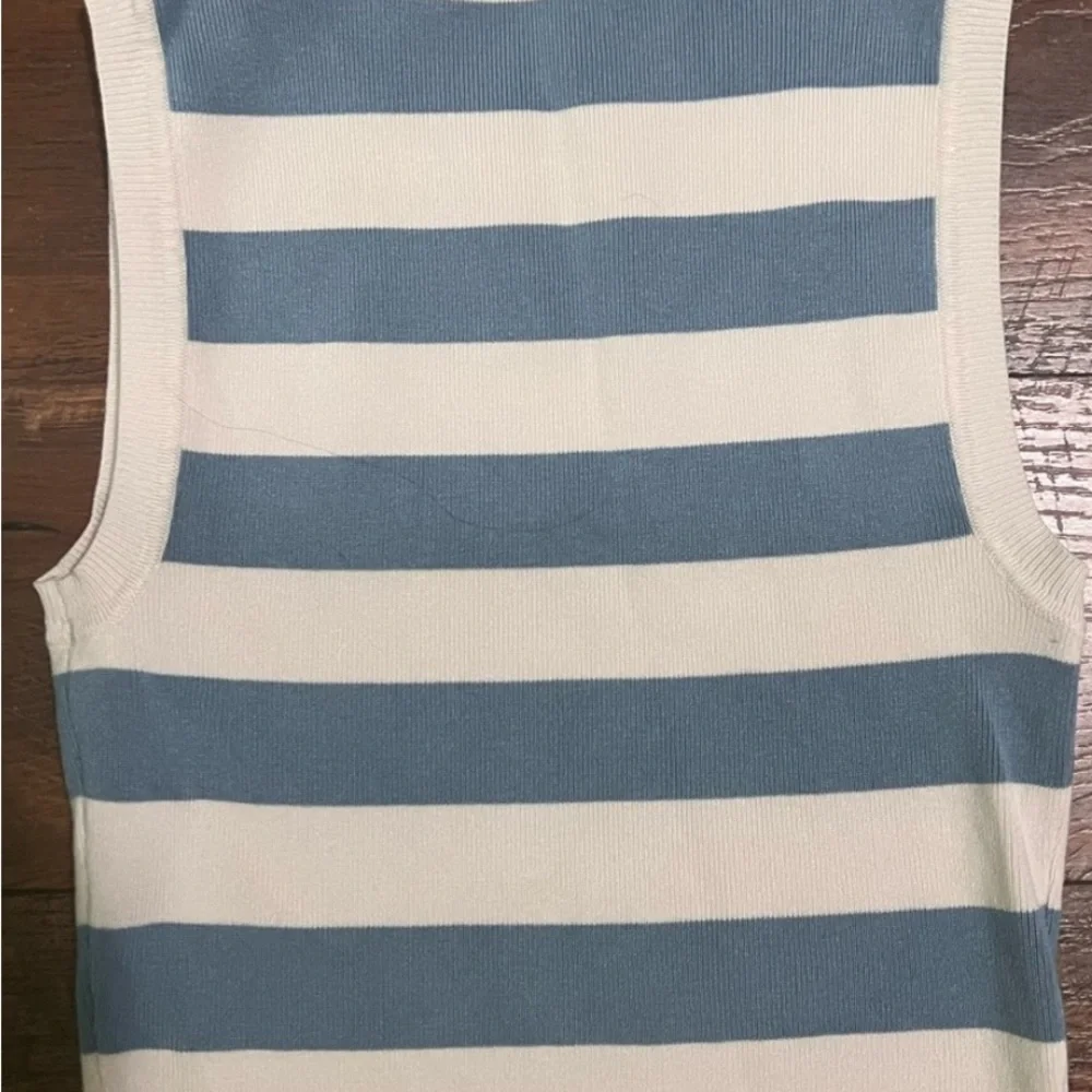 Zara sleeveless knit