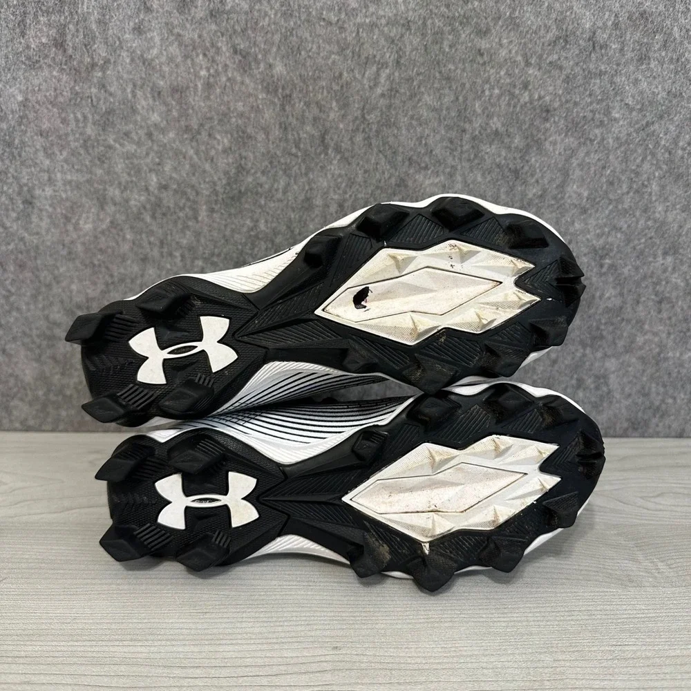 Under Armour Highlight Franchise Football Cleats Kids 4Y Black High Top Strap