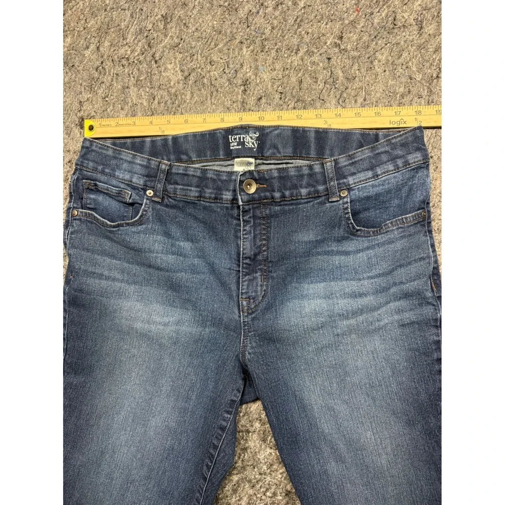 Terra & Sky closure capri wash