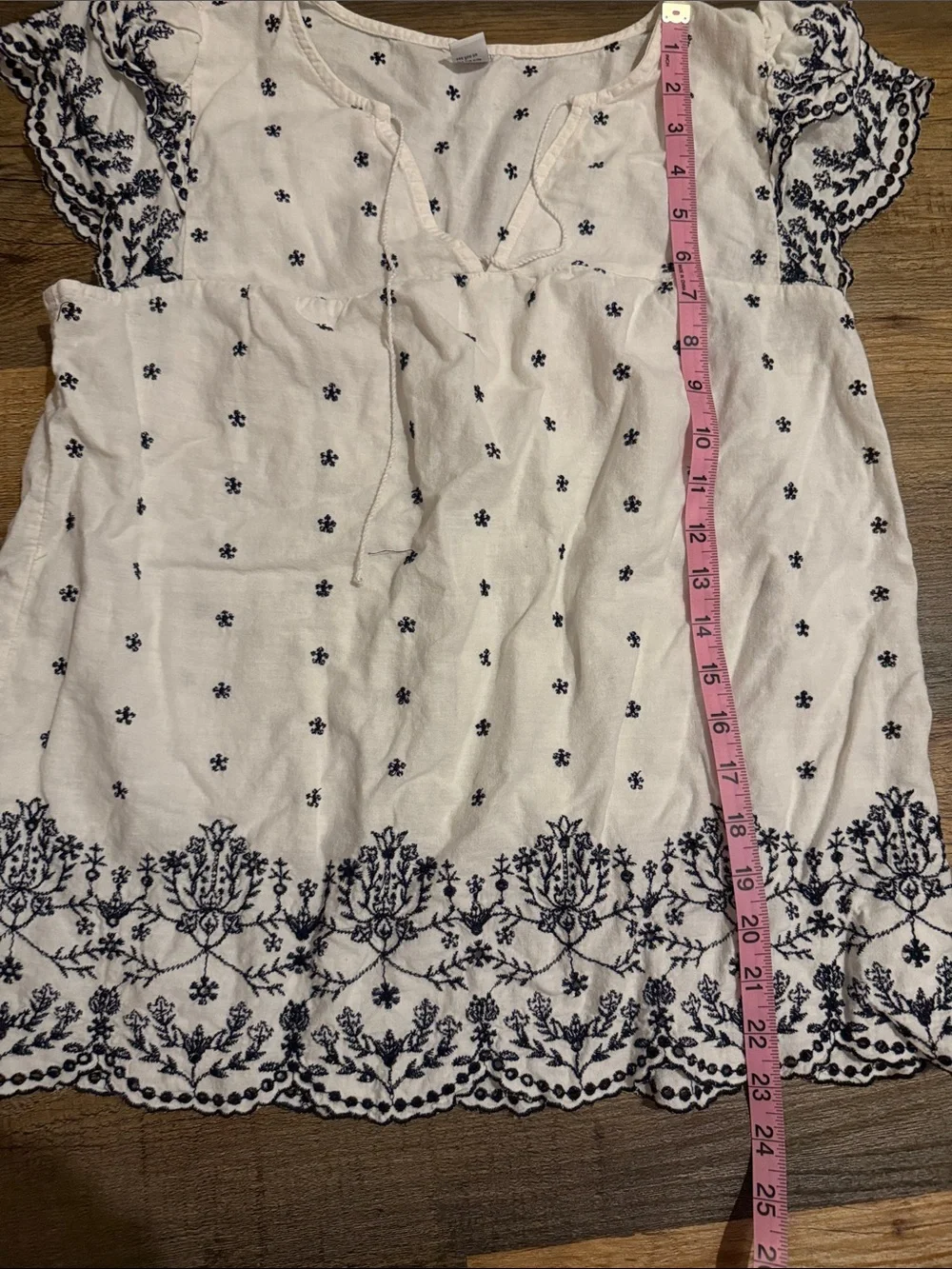 Old Navy white old