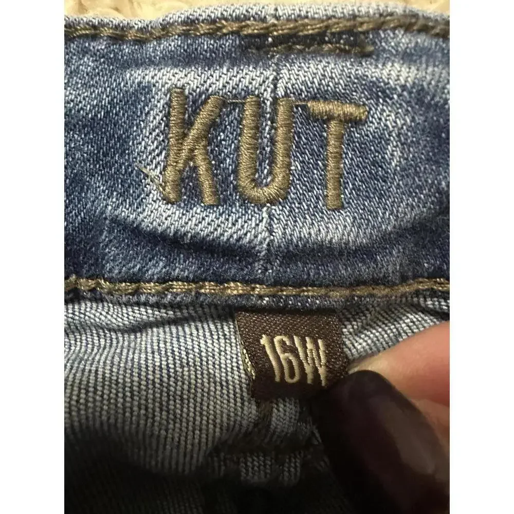 Kut from the Kloth medium wash Fab Ab cigarette leg jeans Size 16W
