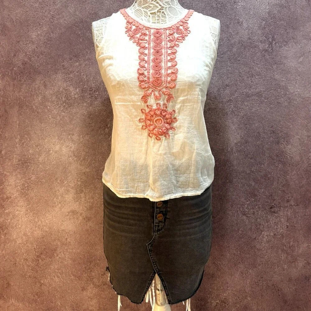 Banana Republic Sleeveless Tank Top‎