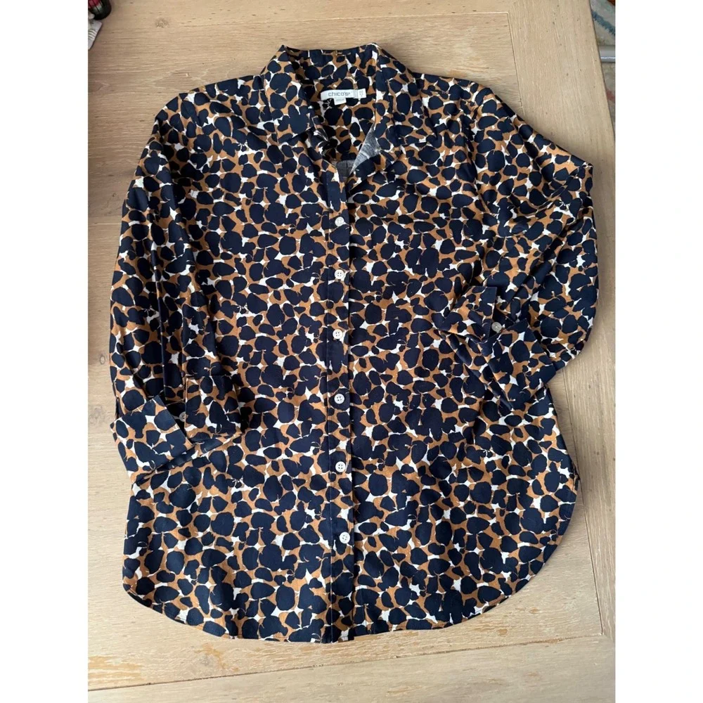 Chicos Women Navy Tan Abstract Pebble Print Button Down Shirt Size‎ M 3/4 Sleeve