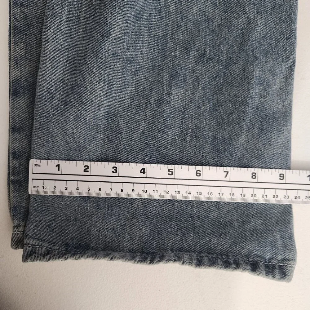 Womens Washed Blue Denim Crop Jeans XS Relaxed Fit Stretch Made In China