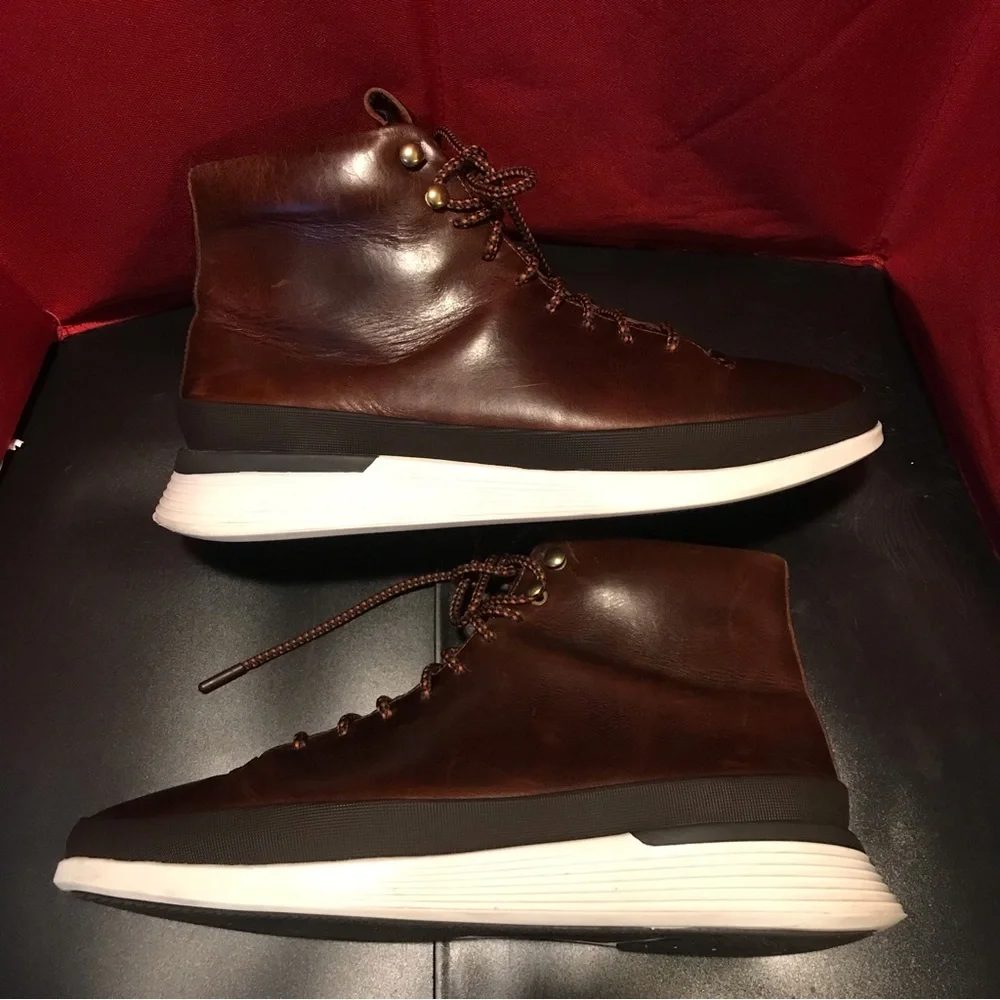 Wolf & Shepherd classic brown